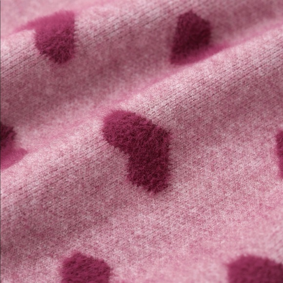 Cider Women’s V-neck Heart Pattern Sweater - Picture 2 of 7